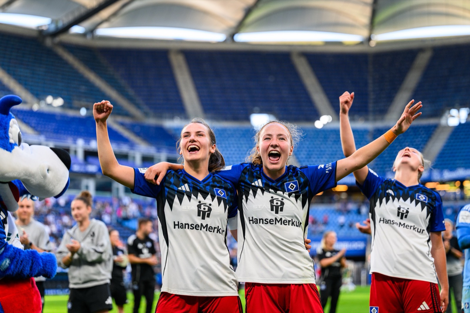 Sport-Fotografie: Fußball - Hamburger SV - VfL Wolfsburg