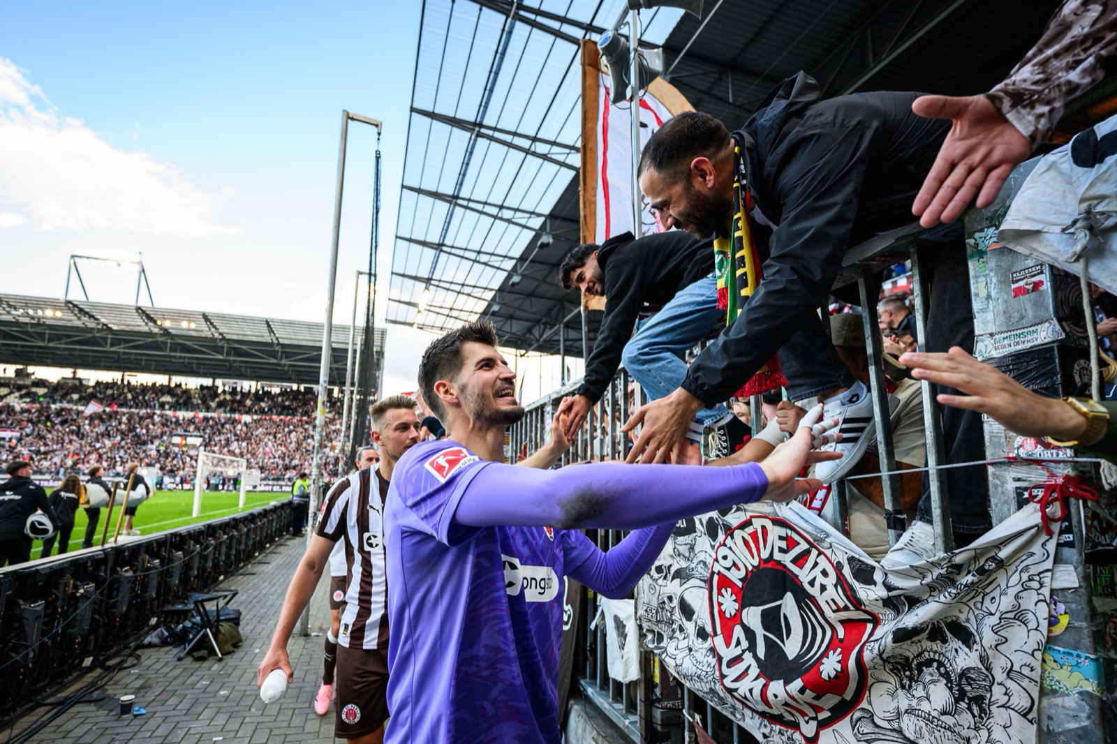 Sport-Fotografie: Fußball - FC St. Pauli - FC Augsburg