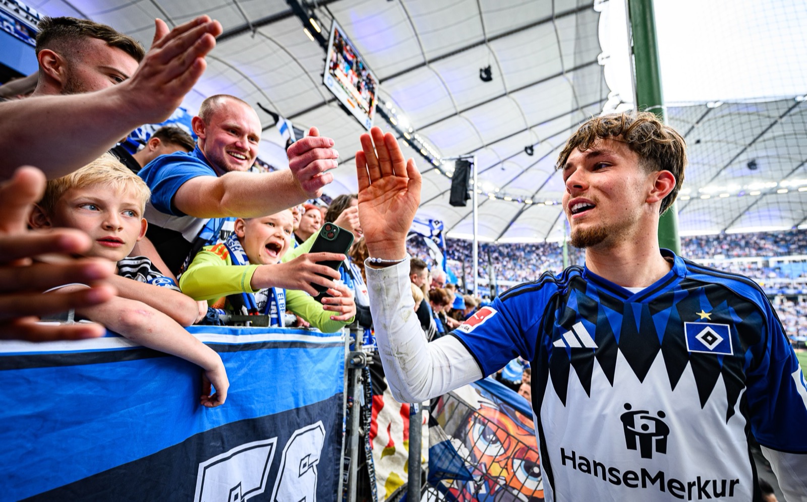 Sport-Fotografie: Fußball - Hamburger SV - SC Freiburg